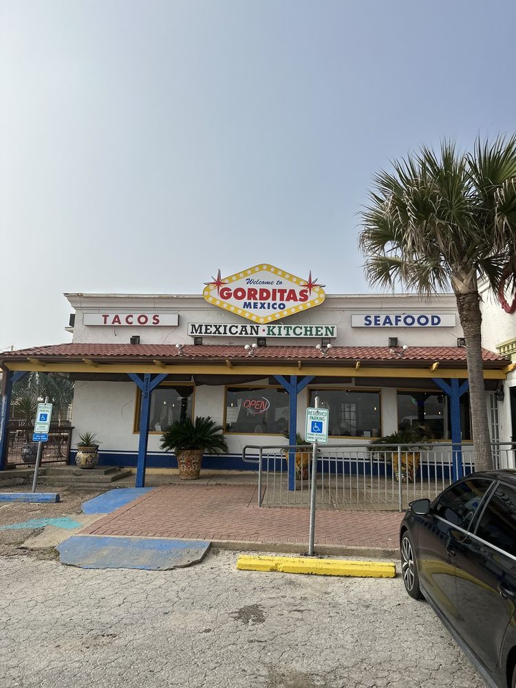 🌮 Gorditas Mexico Restaurant – Variety of options, including Mexican breakfasts, classic fajita dishes, and specialty items such as gorditas, quesadillas, huaraches, and sopes, along with traditional south-of-the-border guisados and enchiladas.
