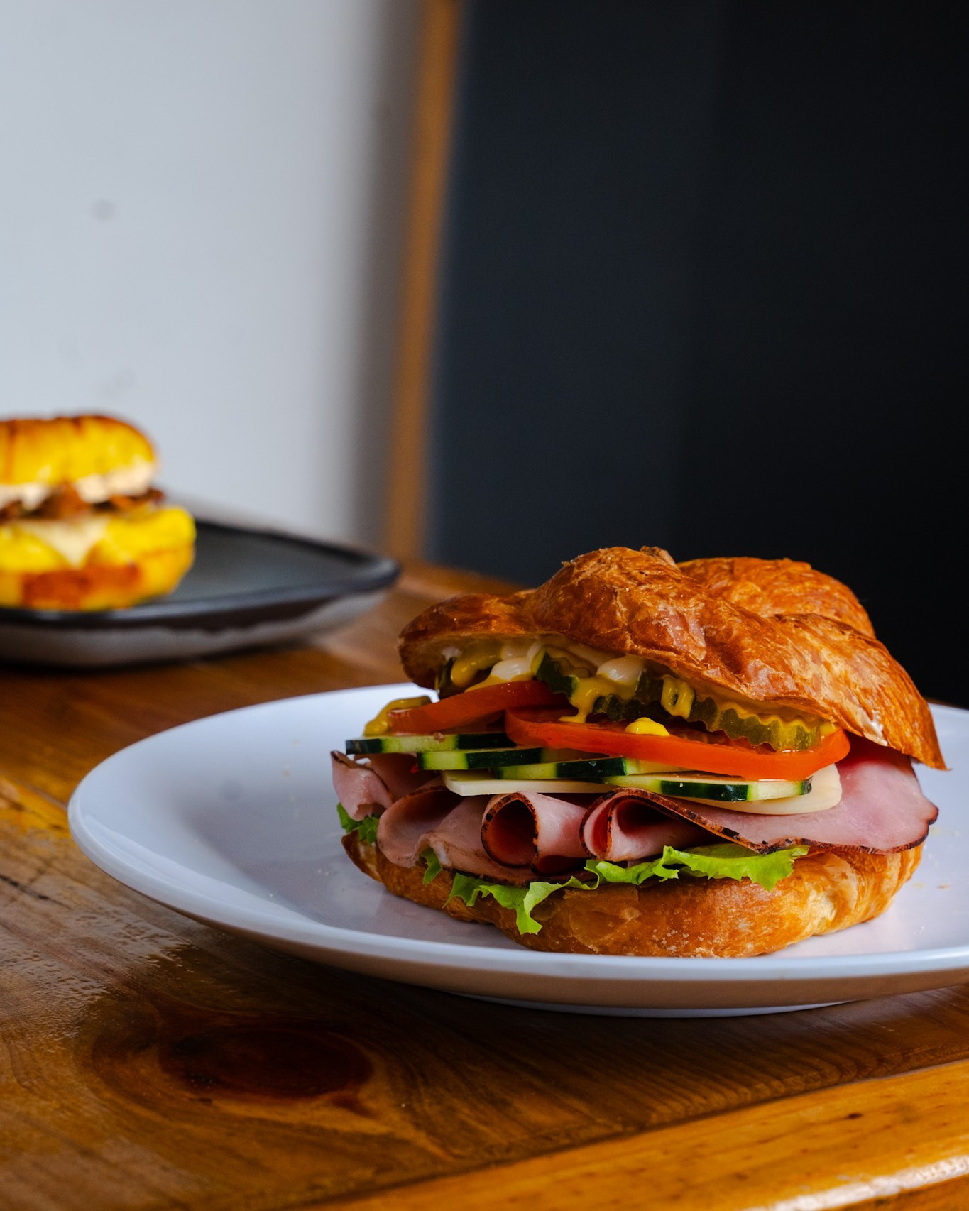 🥯 Galveston Bagel Company – Breakfast and lunch restaurant with bagels, bagel Sammie’s, smoothies, soups, Boars Head Deli.