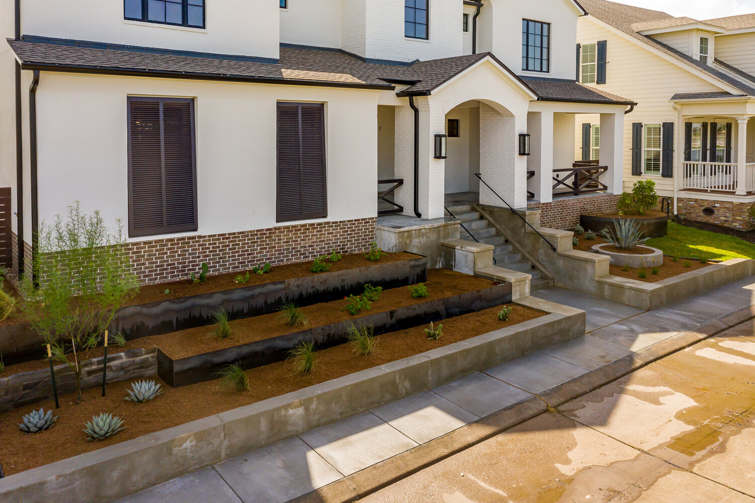 🌿 Green Couture Co Landscape – Galveston